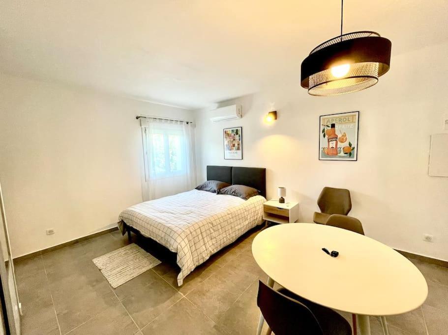 Hypercentre Parking Gratuit * Ajaccio (Corsica)